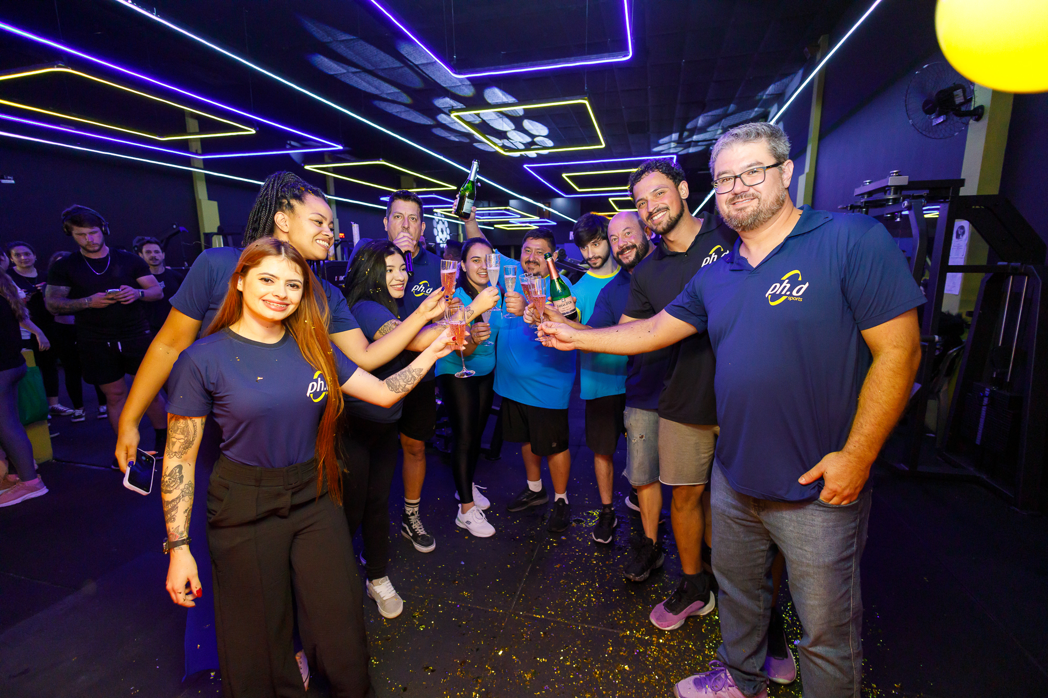 93% dos Brasileiros Praticam Atividade Física: Musculação e Corrida Lideram Preferências